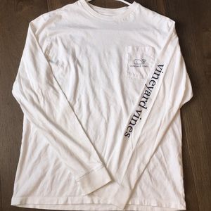 Long sleeved unisex Vineyard Vines T shirt